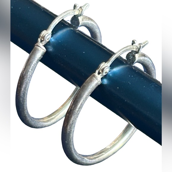 Jewelry - Vintage 925 Sterling hoop earrings